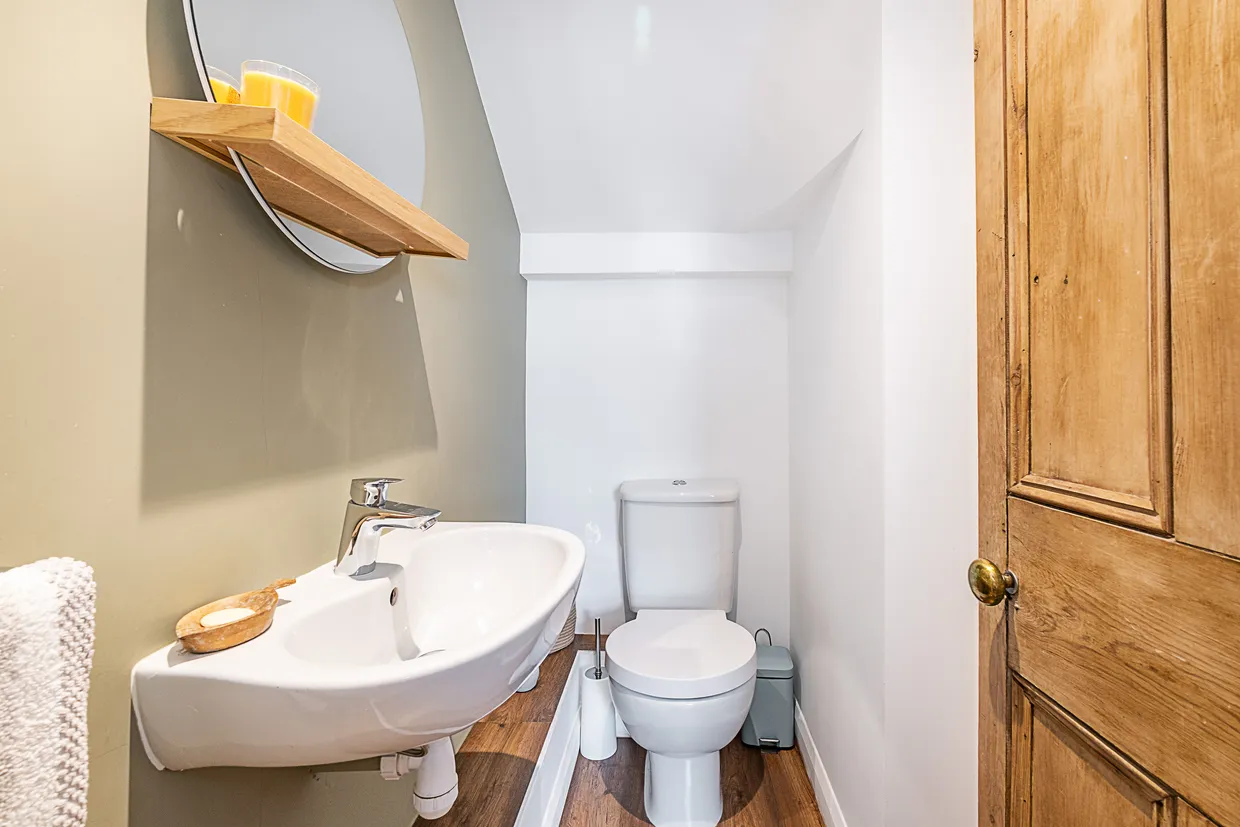 Alfred Road, Kingston Upon Thames, KT1 photo 13