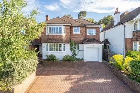 Pinewood Avenue, Sevenoaks, TN14