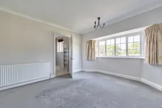 Pinewood Avenue, Sevenoaks, TN14 photo 3