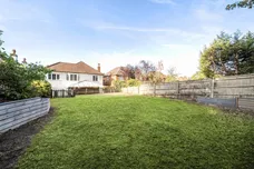 Pinewood Avenue, Sevenoaks, TN14 photo 5
