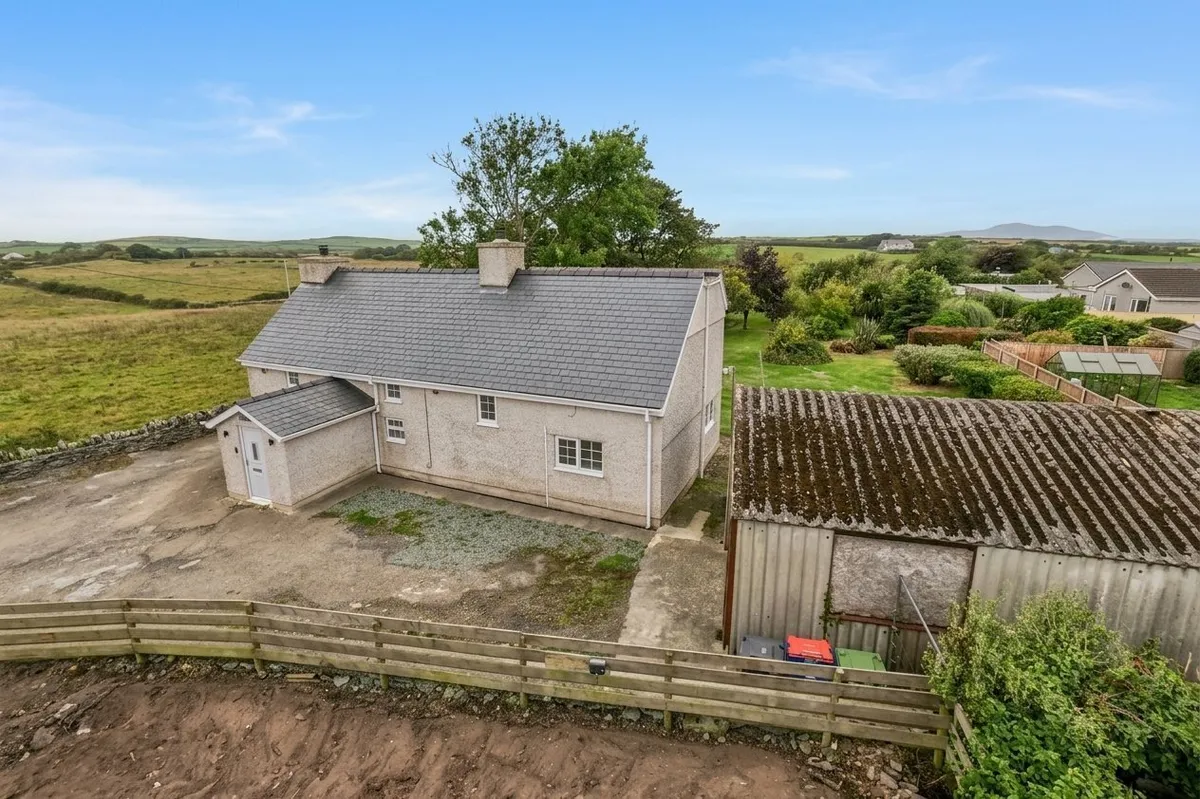Llanfachraeth, Holyhead, Isle of Anglesey, LL65