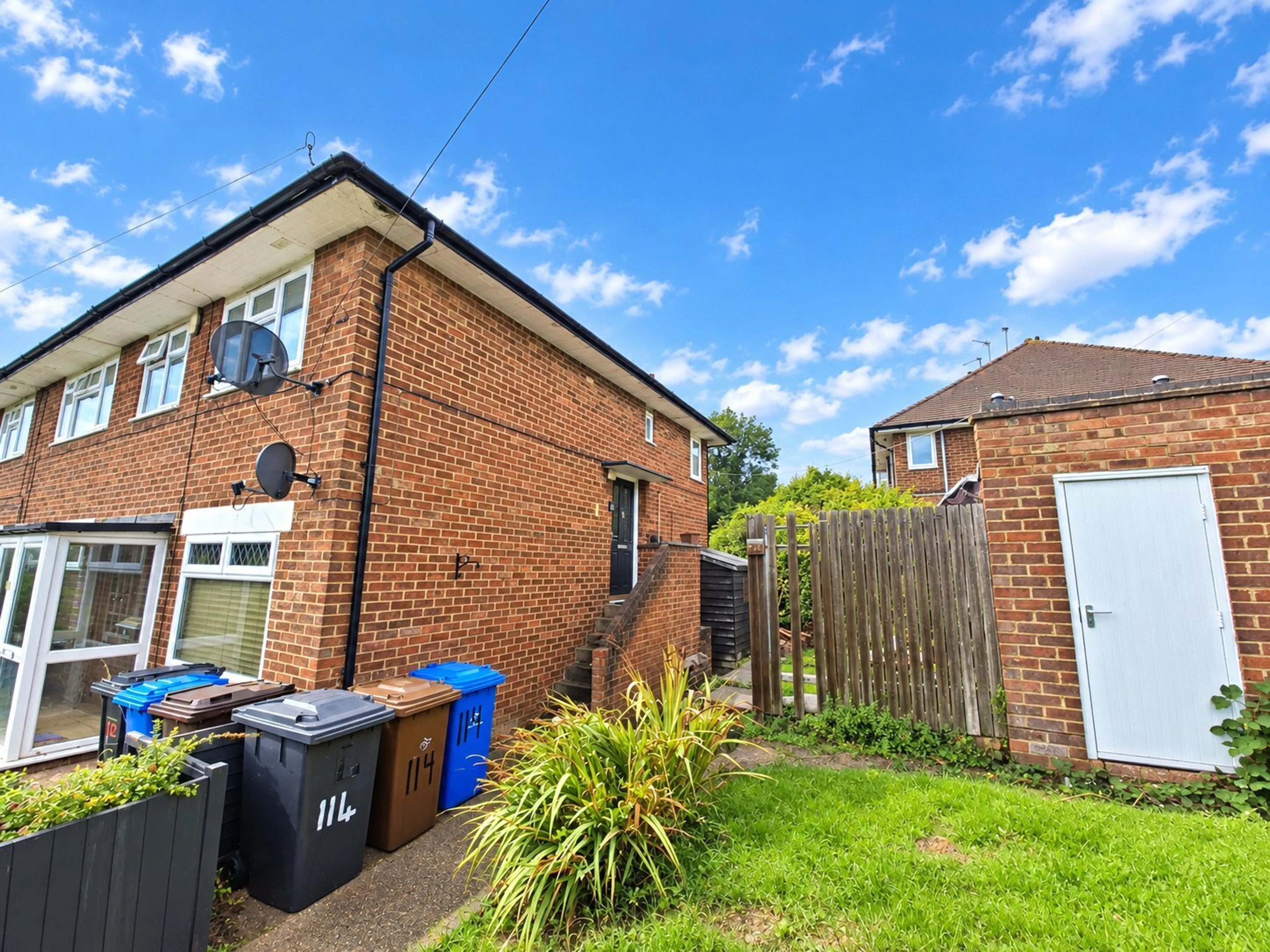 Property photo 0