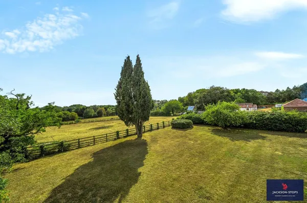 Water Lane, Renhold, MK41 photo 23