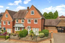 Grayswood Road, Haslemere, GU27 photo 1