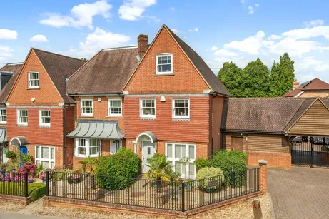 Grayswood Road, Haslemere, GU27