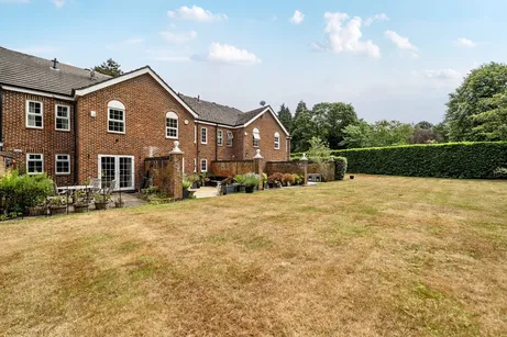 London Road, Sunninghill, SL5