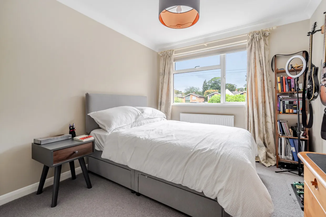 Lower Road, Gerrards Cross, SL9 photo 7