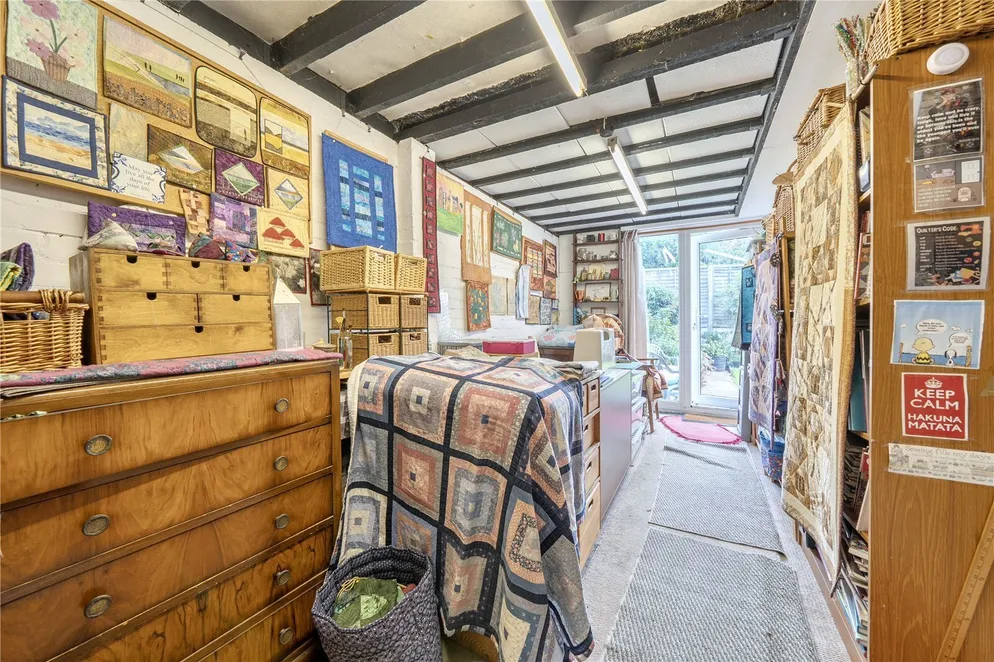 Property carousel item 17