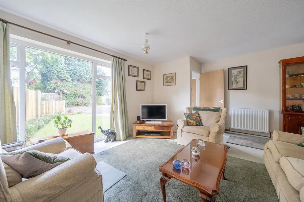 Property carousel item 4