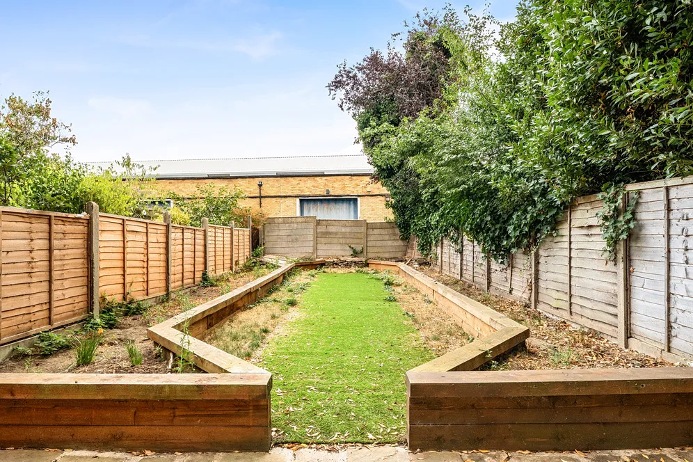 Rathcoole Gardens, London, N8 photo 11