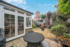 Upper Lodge Way, Coulsdon, CR5 photo 10