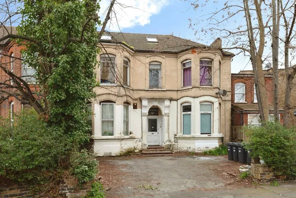 Mansfield Road, Ilford, IG1
