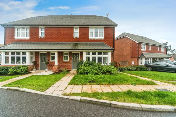 Consort Drive, Leatherhead, Surrey, KT22