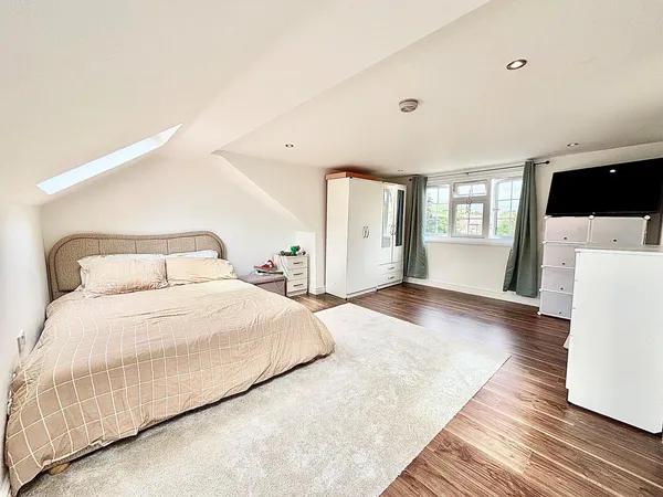 Muggeridge Road, Dagenham, RM10 7BG