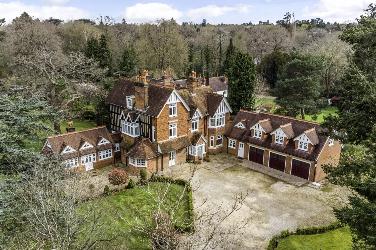 Hollybush Hill Stoke Poges SL2 photo 12