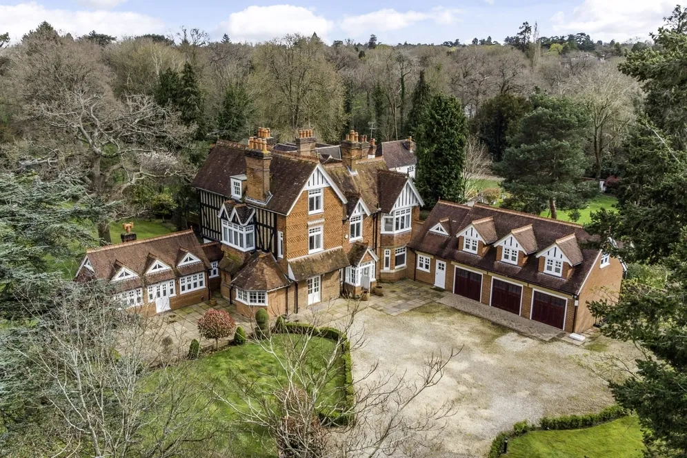 Hollybush Hill Stoke Poges SL2 photo 12