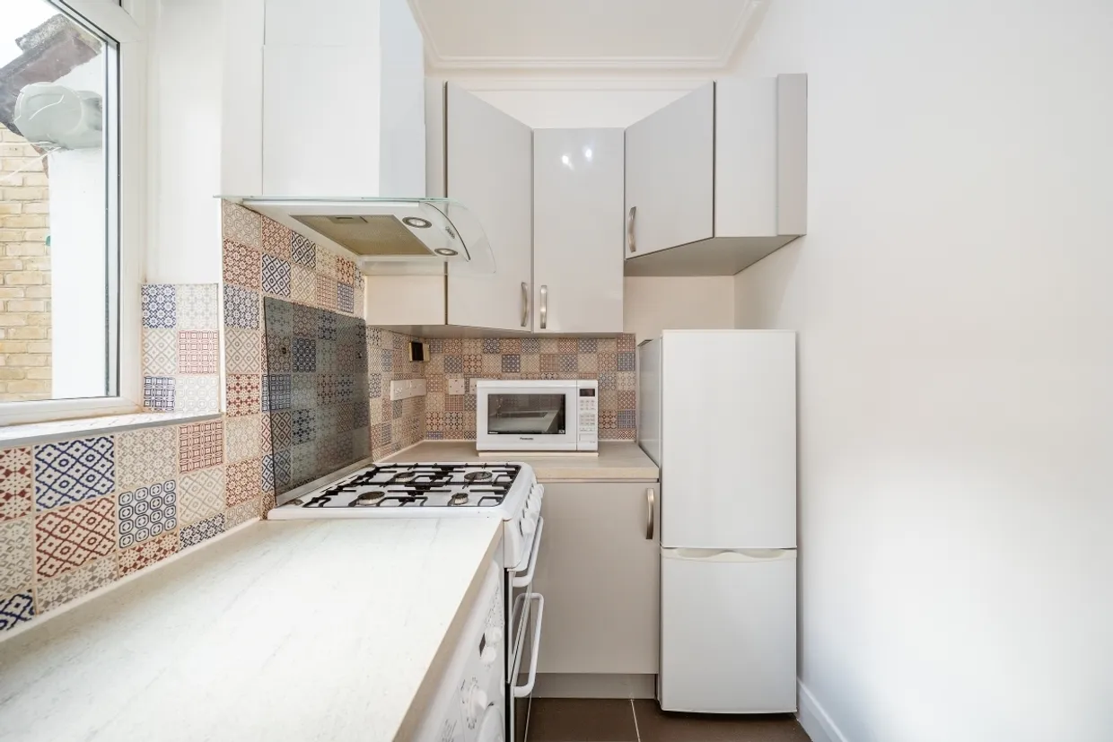 Elm Park London SW2 photo 8