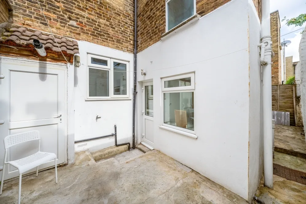 Elm Park London SW2 photo 10