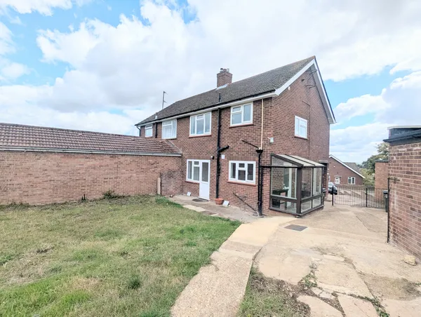 Swift Close, Bedford, MK41