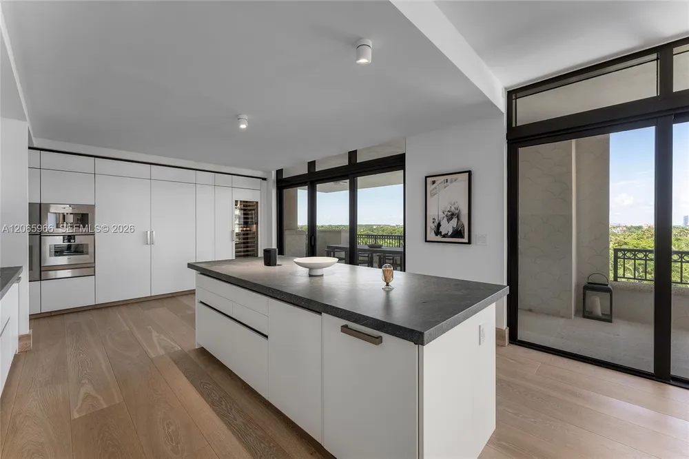 7061 Fisher Island Dr, Miami Beach, FL 33109