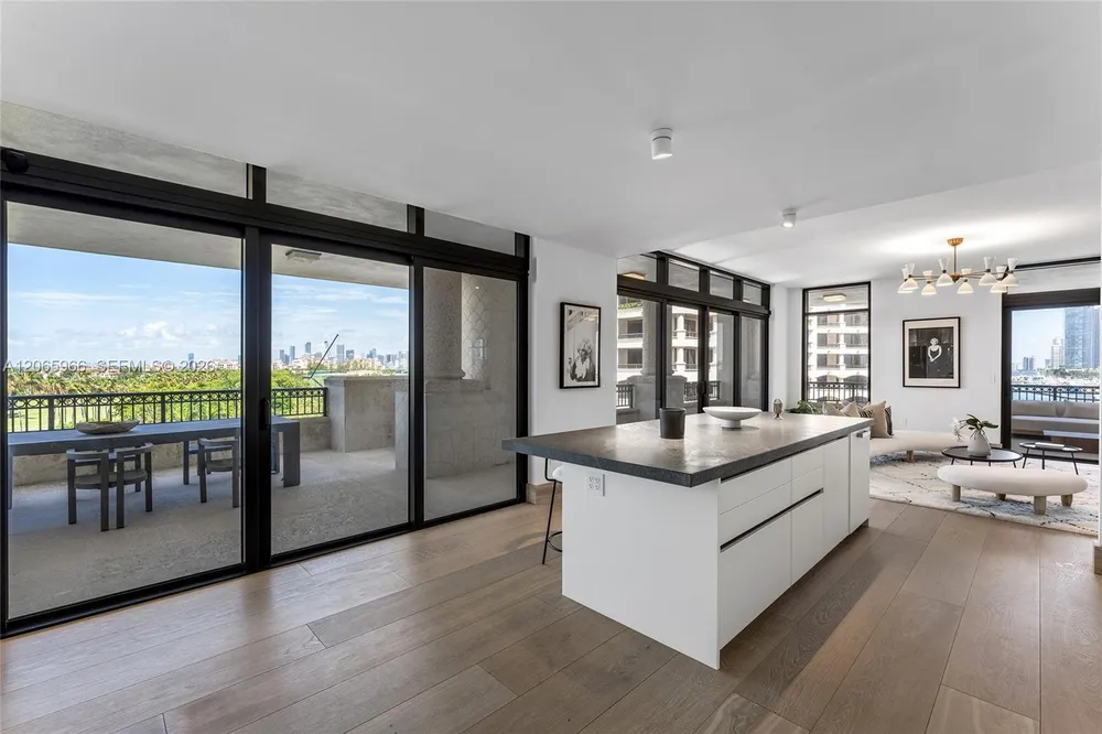 7061 Fisher Island Dr, Miami Beach, FL 33109