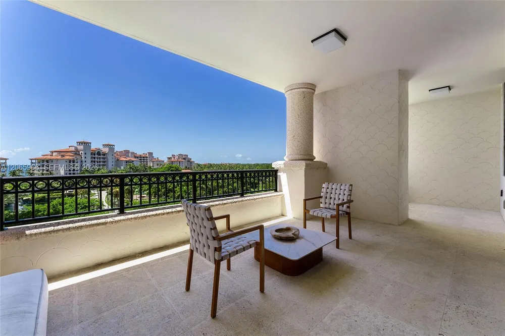 7061 Fisher Island Dr, Miami Beach, FL 33109