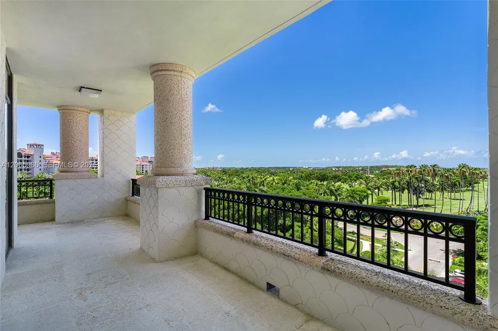 7061 Fisher Island Dr, Miami Beach, FL 33109