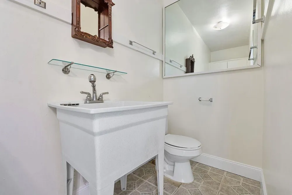 1431 S Ocean Blvd, Pompano Beach, FL 33062