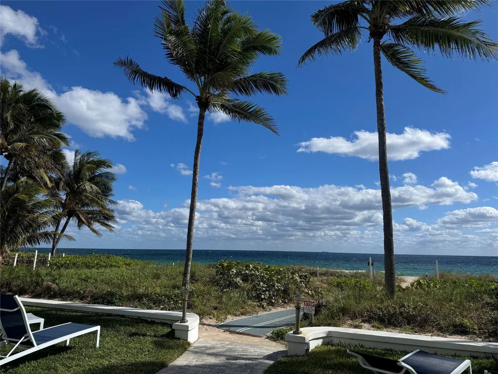 1431 S Ocean Blvd, Pompano Beach, FL 33062