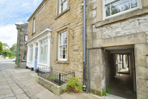 Commercial Road, BUXTON, Derbyshire, ...
