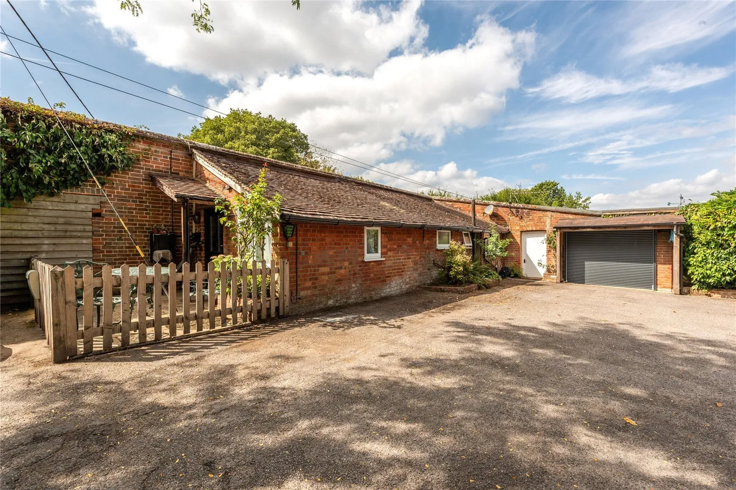 Partridge Lane, Newdigate, RH5 photo 19