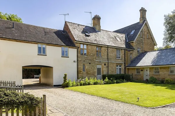 High Street, Mickleton, GL55 photo 11