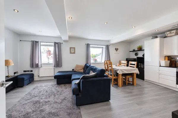 Woodcote Side, Epsom, Surrey, KT18
