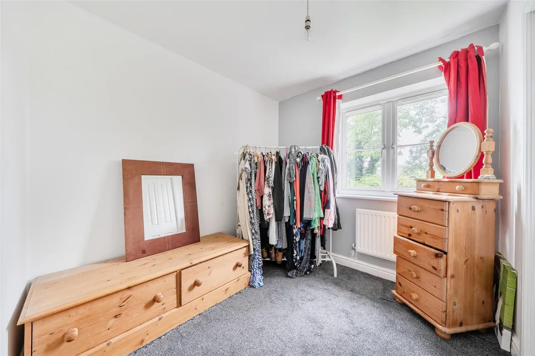 https://mr0.homeflow-assets.co.uk/files/photo/image/48312/8053/_x_/i18kg56fK02AyLAROK78sQ.jpg