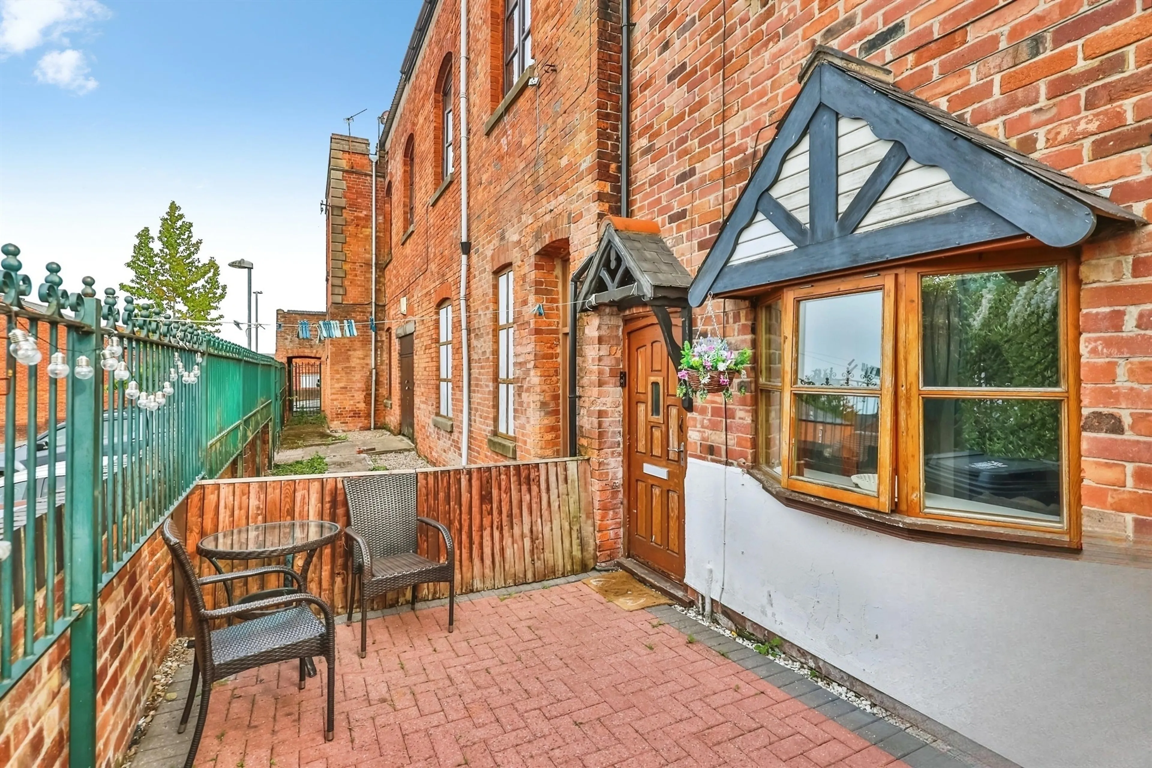 Property photo 0