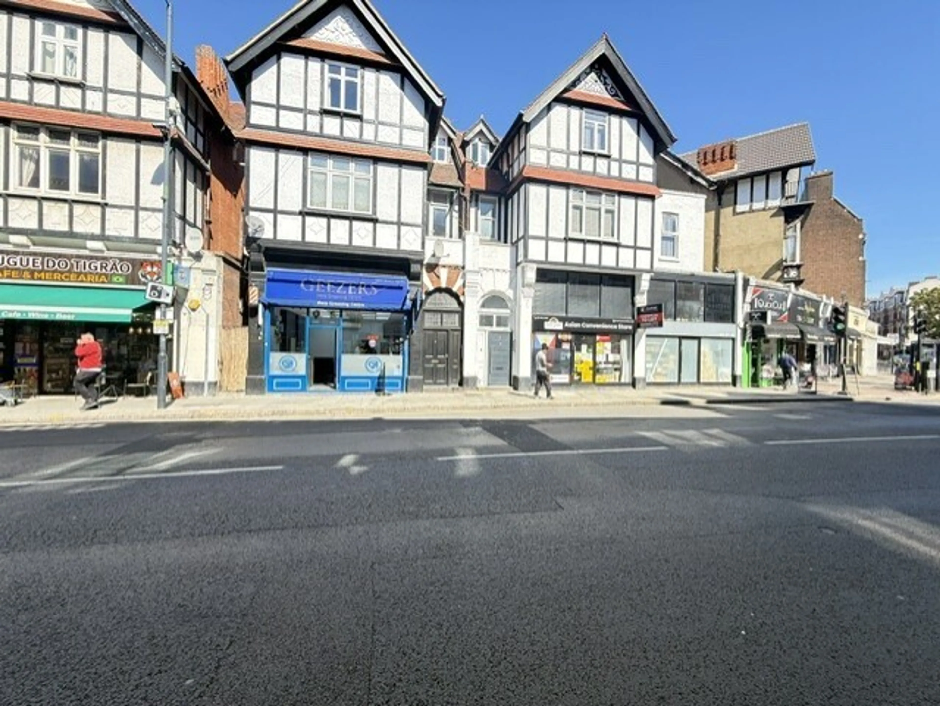 Property photo 0
