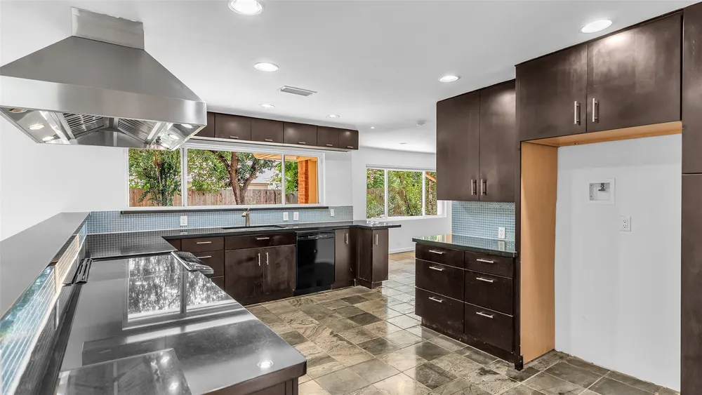 4417 Willowbend Boulevard, Houston, TX 77035