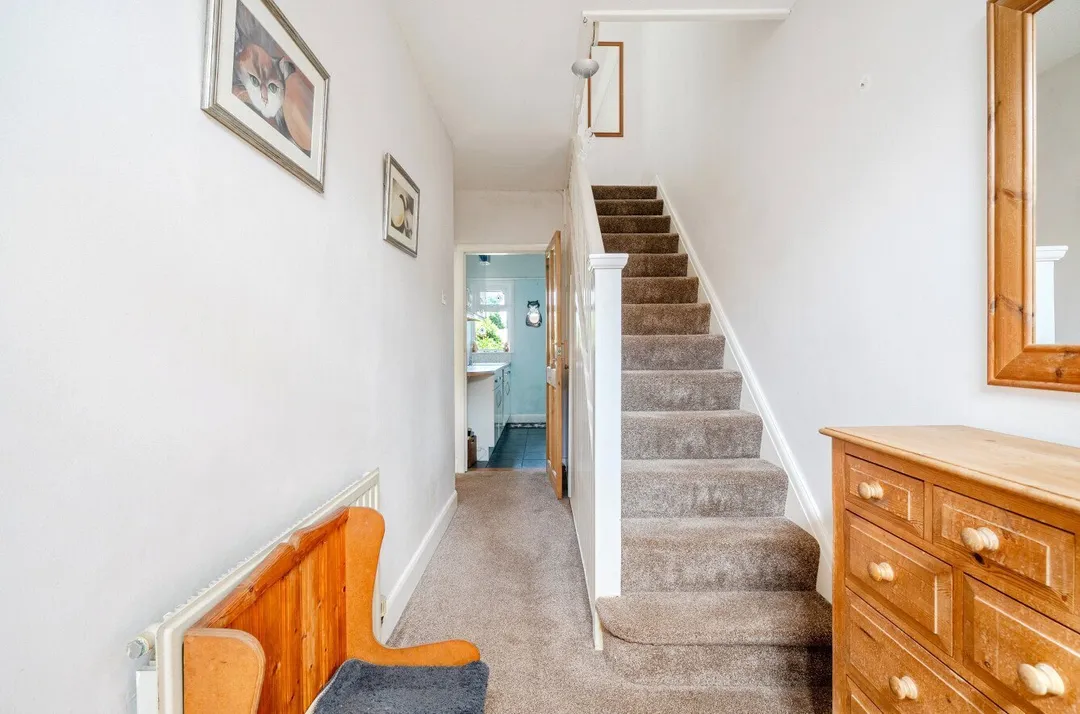 https://mr0.homeflow-assets.co.uk/files/photo/image/48317/8665/_x_/TOP220355_16.jpg