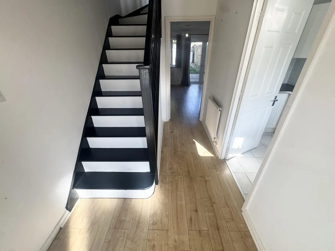 https://mr0.homeflow-assets.co.uk/files/photo/image/48318/1267/_x_/4dux0DO_Z0KasknlGEHhbQ.jpg