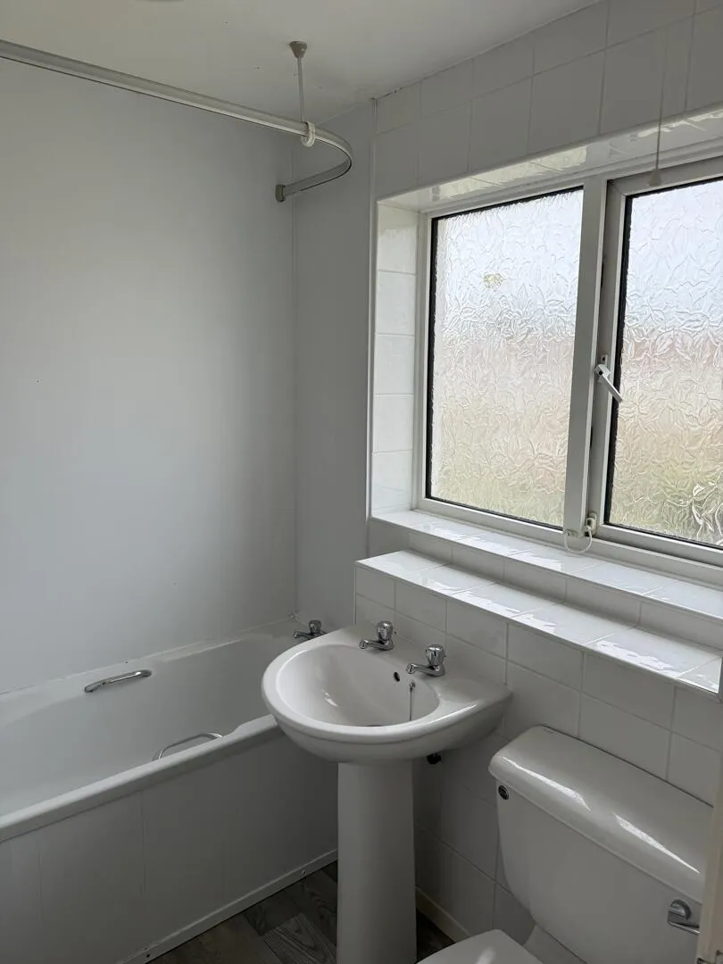 https://mr0.homeflow-assets.co.uk/files/photo/image/48318/1355/_x_/ovRtBUnwRUui6WmCvKOaQQ.jpg