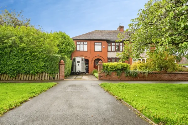 Broadway, Worsley, Manchester, Greate...