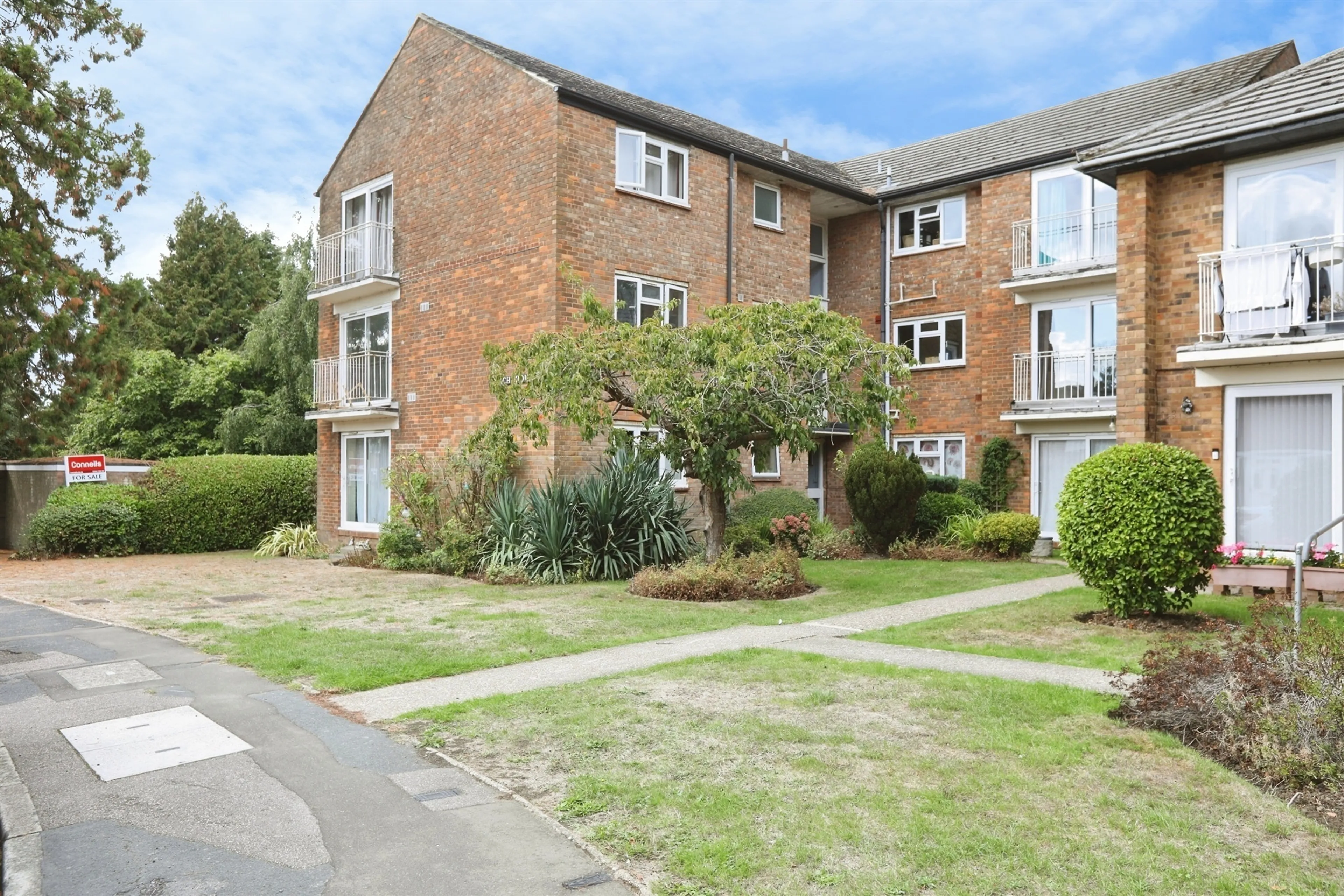 Property at Newlands Crescent, EAST GRINSTEAD