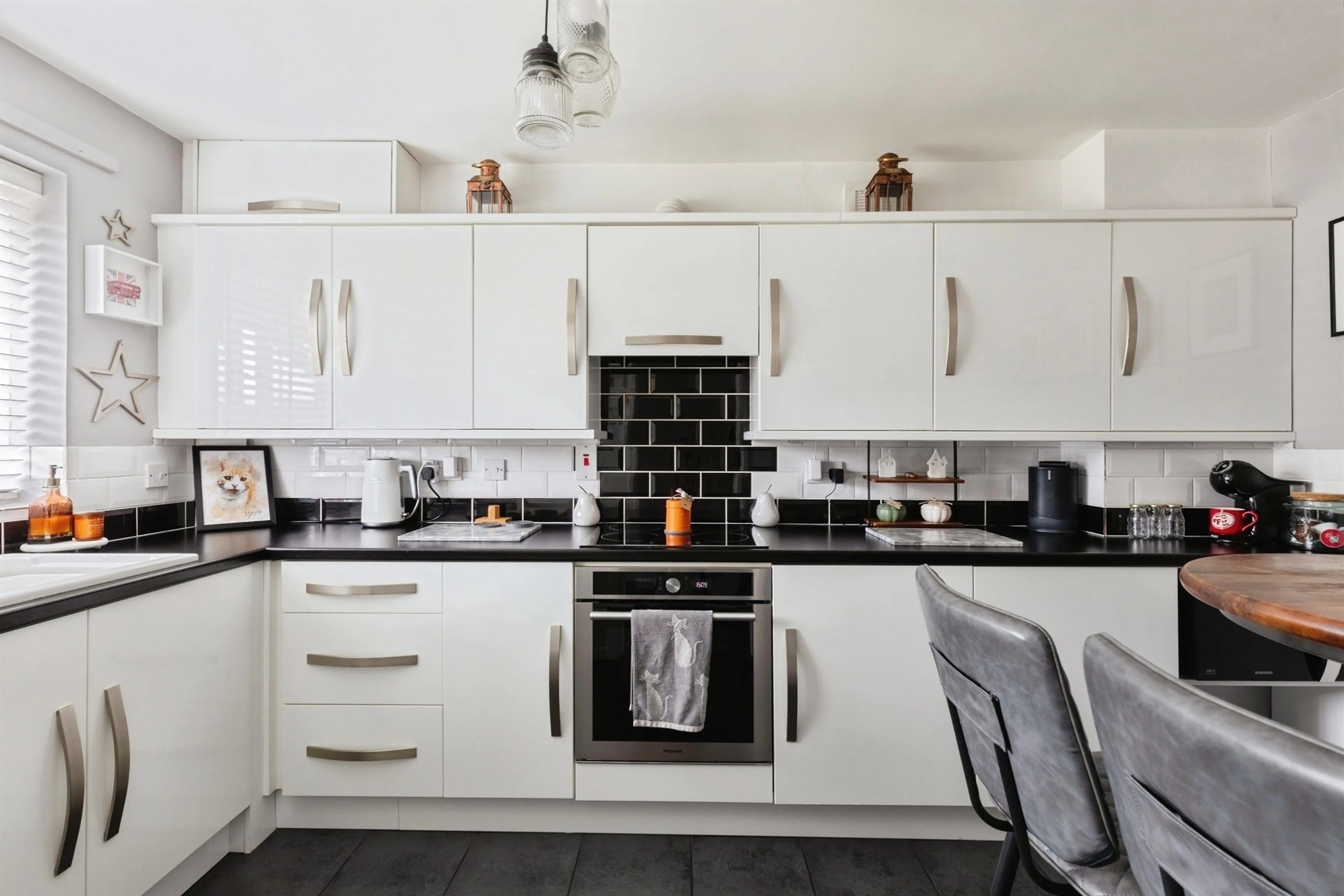 Property at Russell Close, Long Itchington, Southam