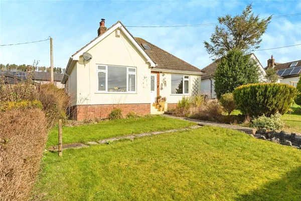 London Road, Trelawnyd, Rhyl, Flintsh...