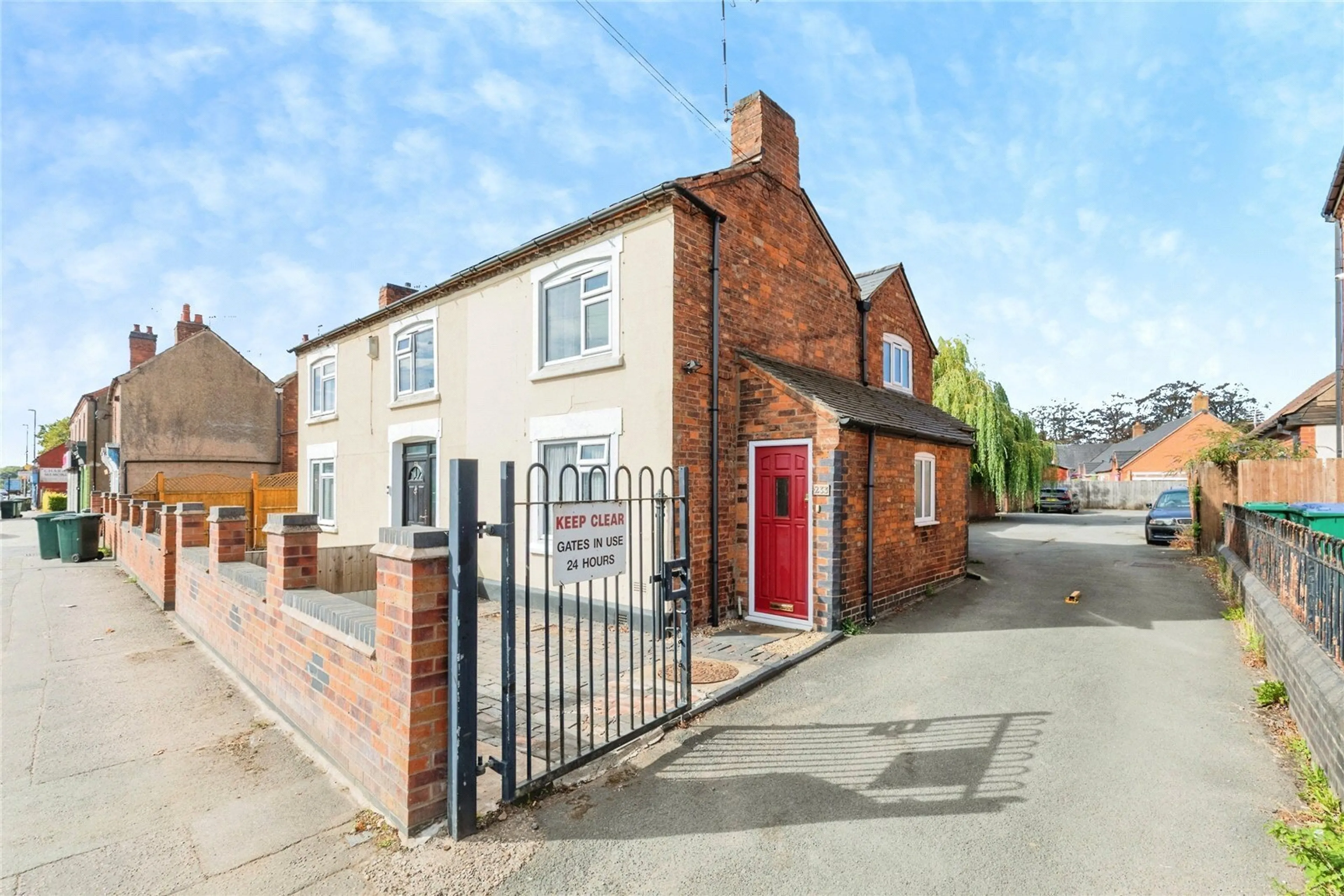 Property photo 0