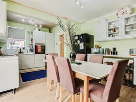 Kendal Rise, Crofton, Wakefield thumb 3