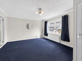 Prestonfield Avenue, Kilwinning thumb 3