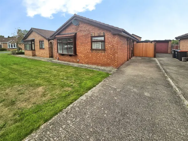 Vine Road, Great Sutton, Ellesmere Po...