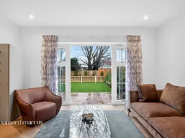 Chase Side, London, N14 photo