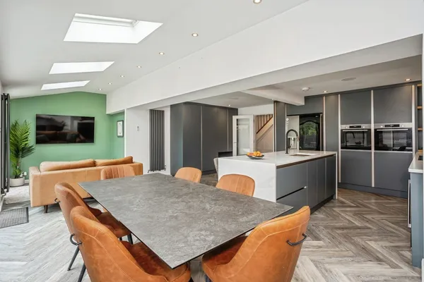 Angelica Court, Bingham, Nottinghamsh...